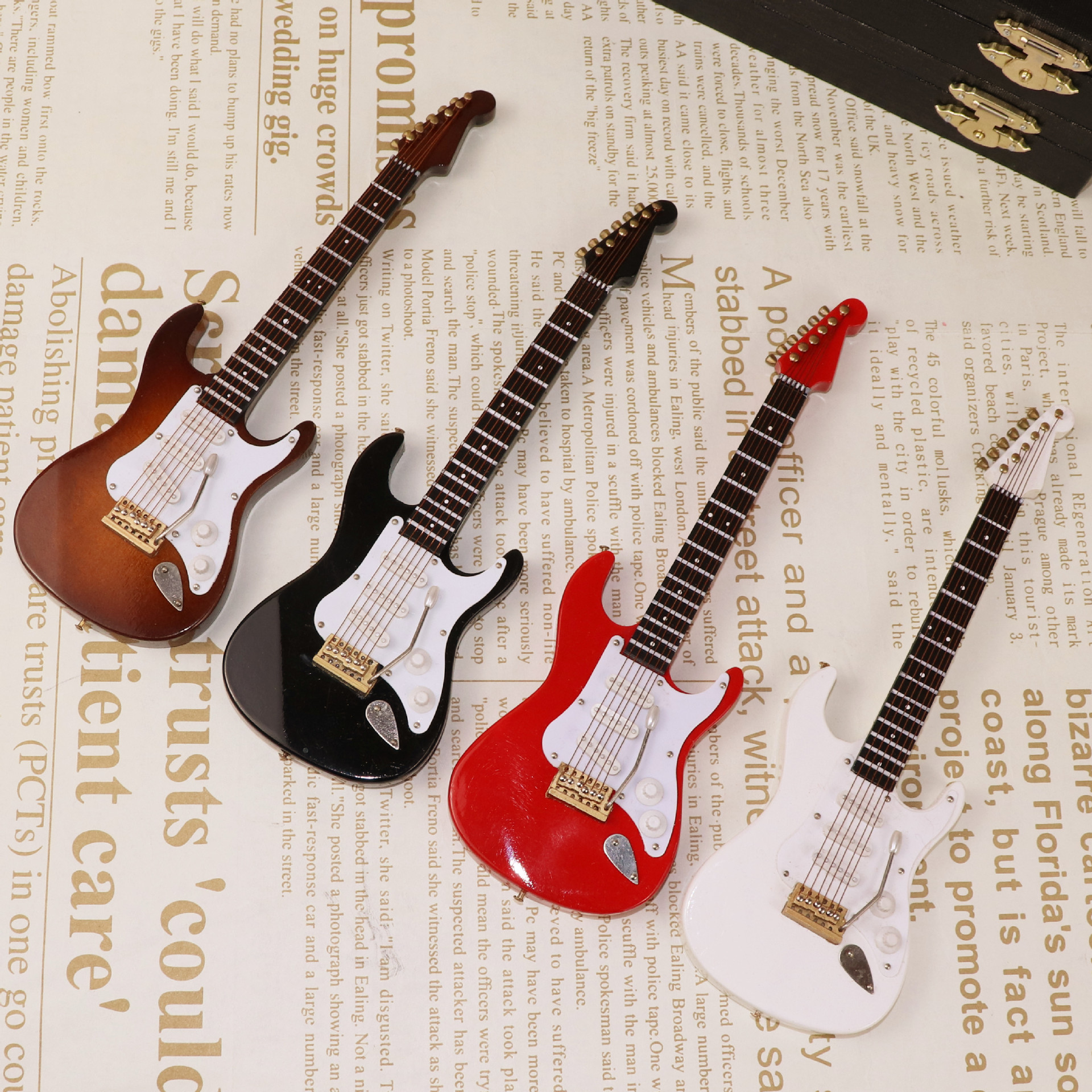 Musical Instrument Old - Mini Electric Guitar Wooden Miniature Guitar